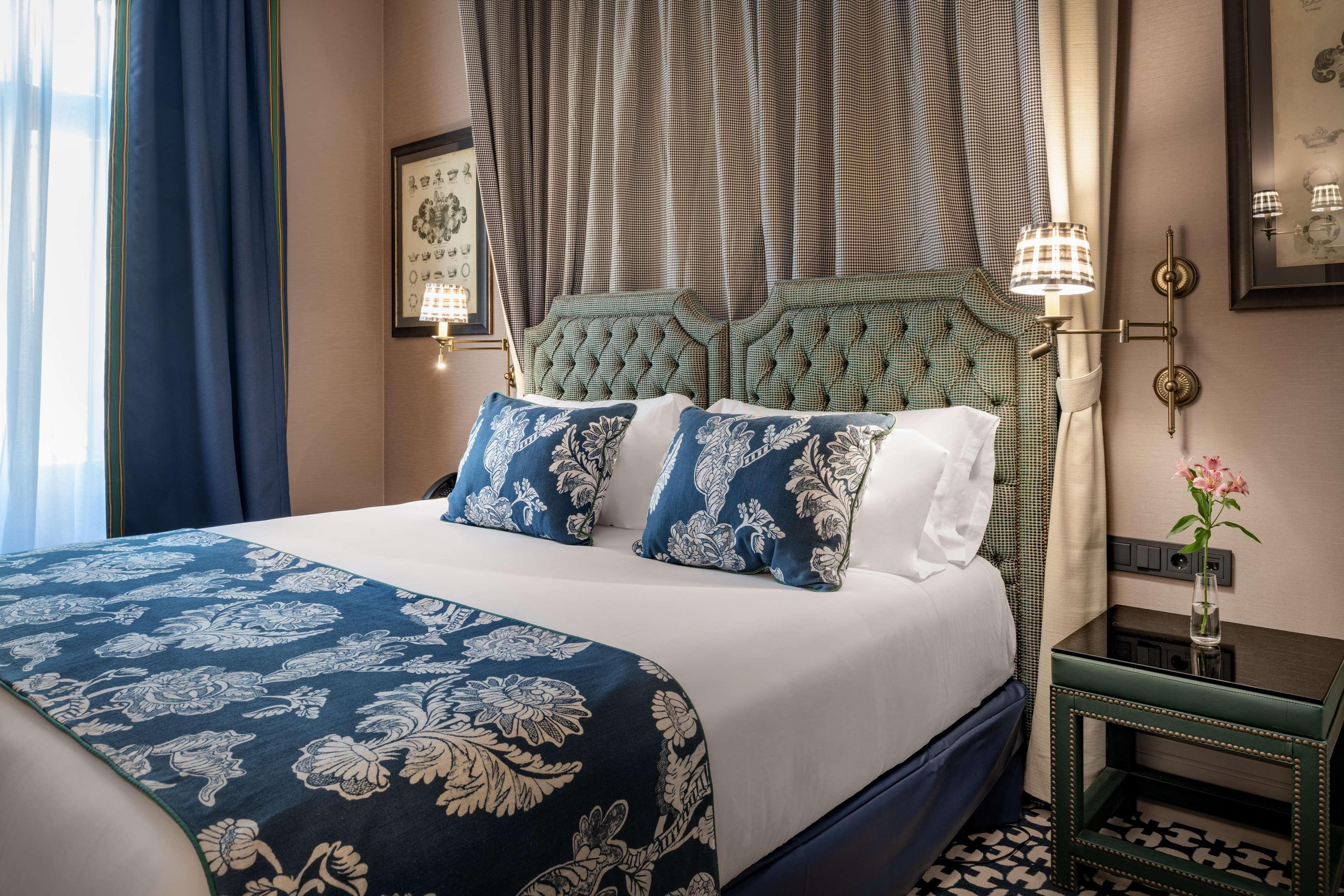 Hotel Nh Collection Colon Valenza Esterno foto